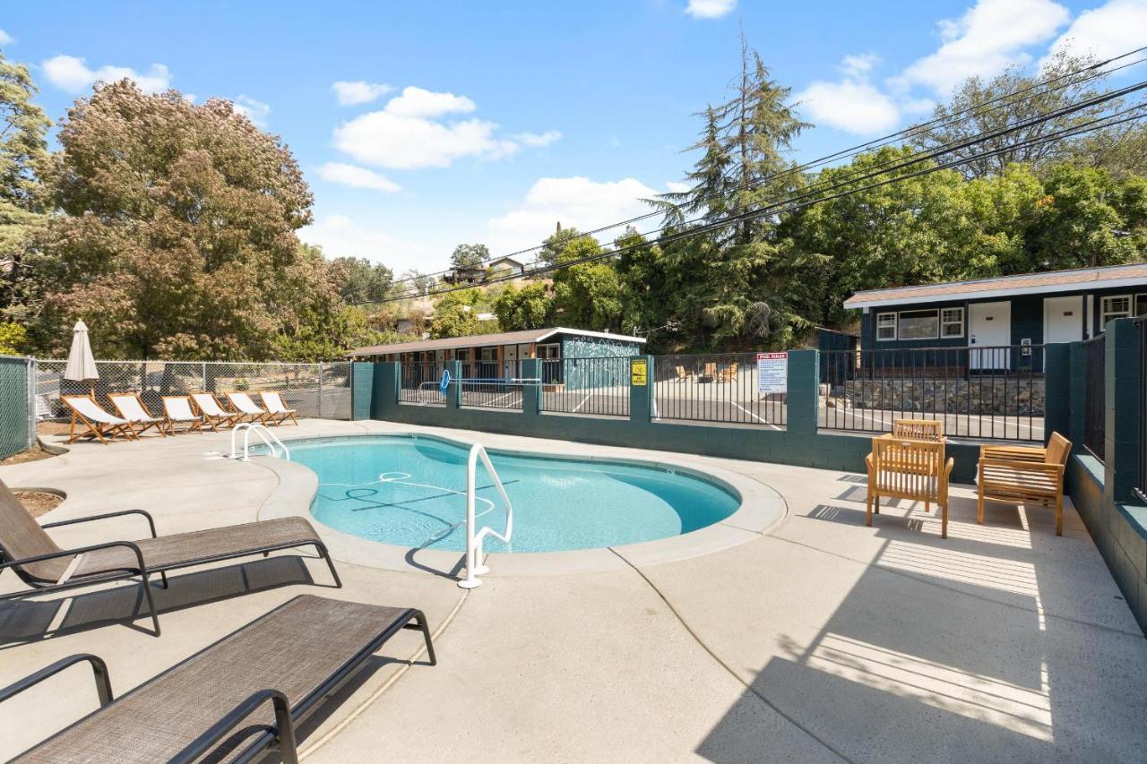 The Belle Sequoia Motel Rm9 Three Rivers Exteriér fotografie