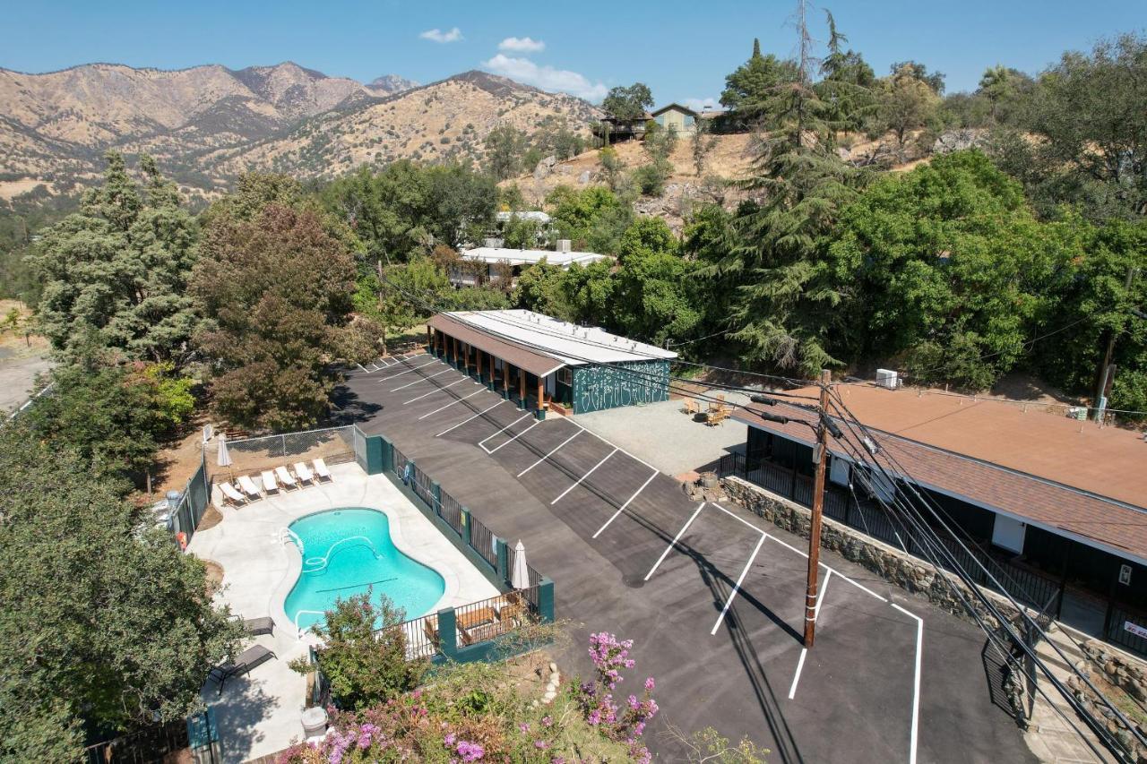 The Belle Sequoia Motel Rm9 Three Rivers Exteriér fotografie